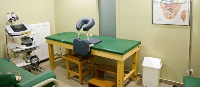 Χώρος θεραπευτικής μάλαξης και βελονισμού